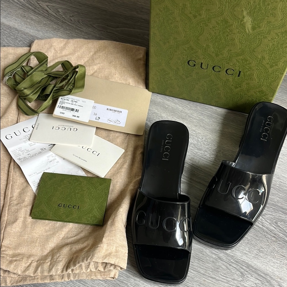 Gucci Black Leather Accessories
